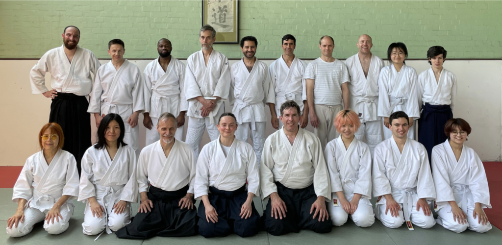 Group photo of all those at the grading in Oxford in May 2023, including Caroline Smith visiting us.